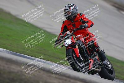 media/Nov-29-2025-TrackDaz (Sat) [[10ae2d9bce]]/B Group/Session 3 (Outside Grapevine)/